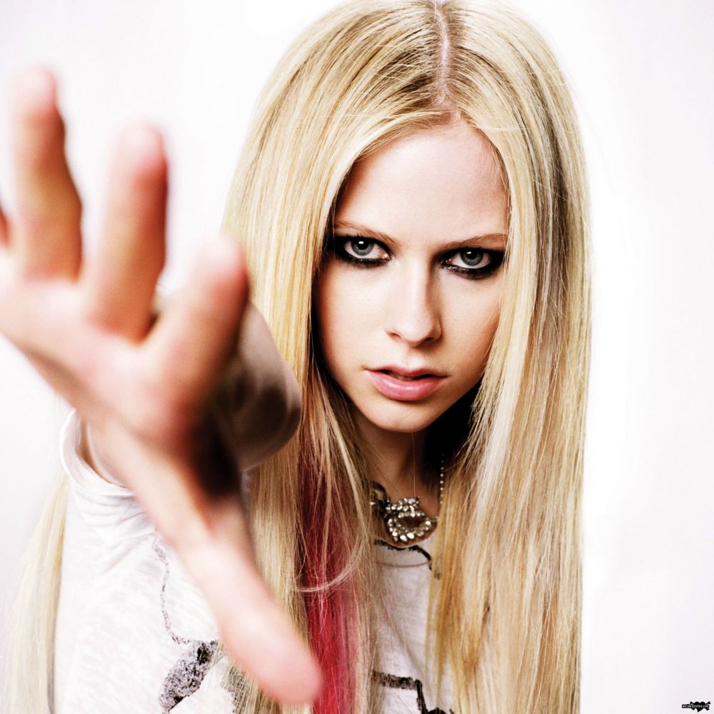 avril2.jpg
